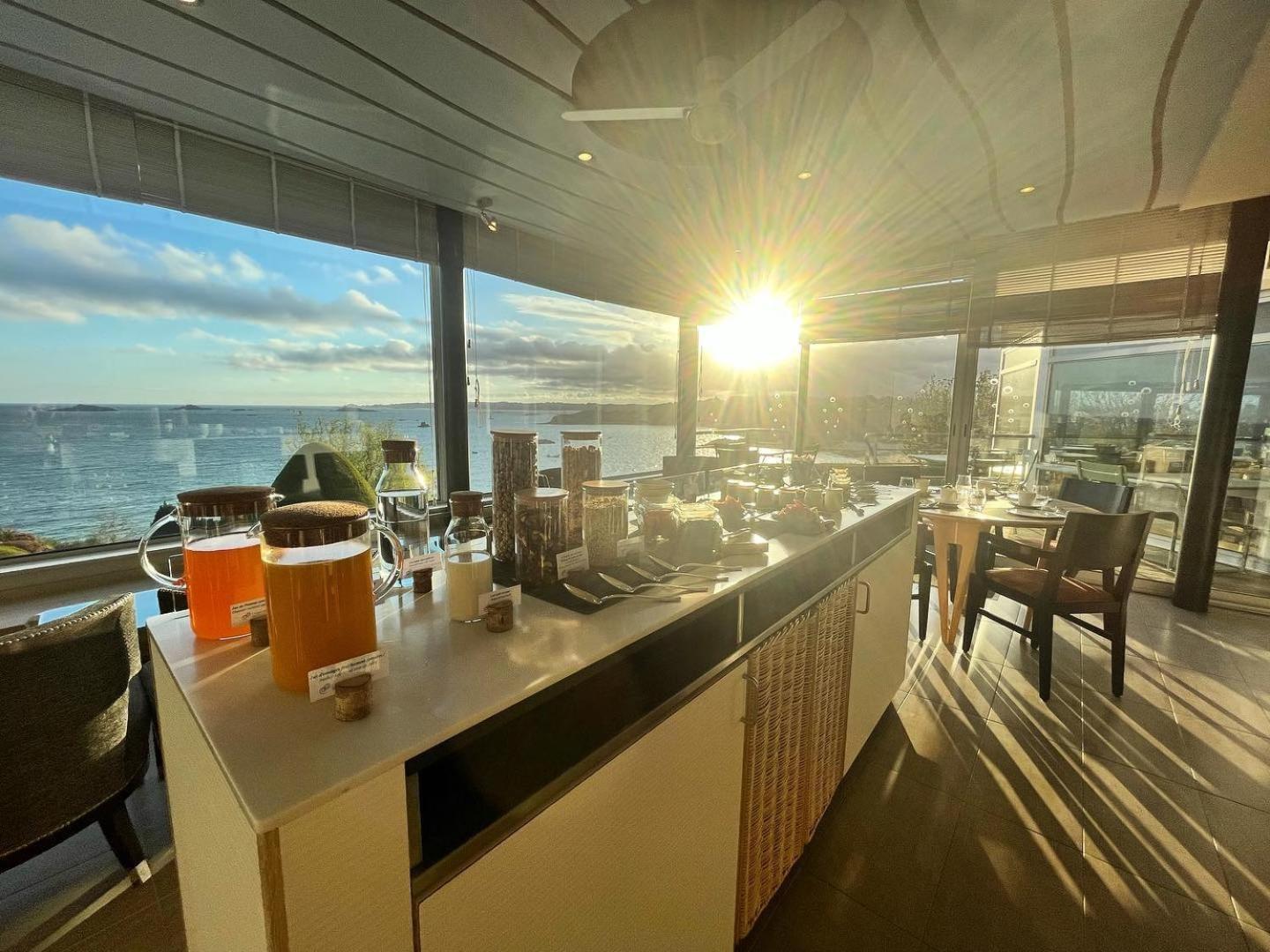 Logis Hotel De Carantec Eksteriør bilde