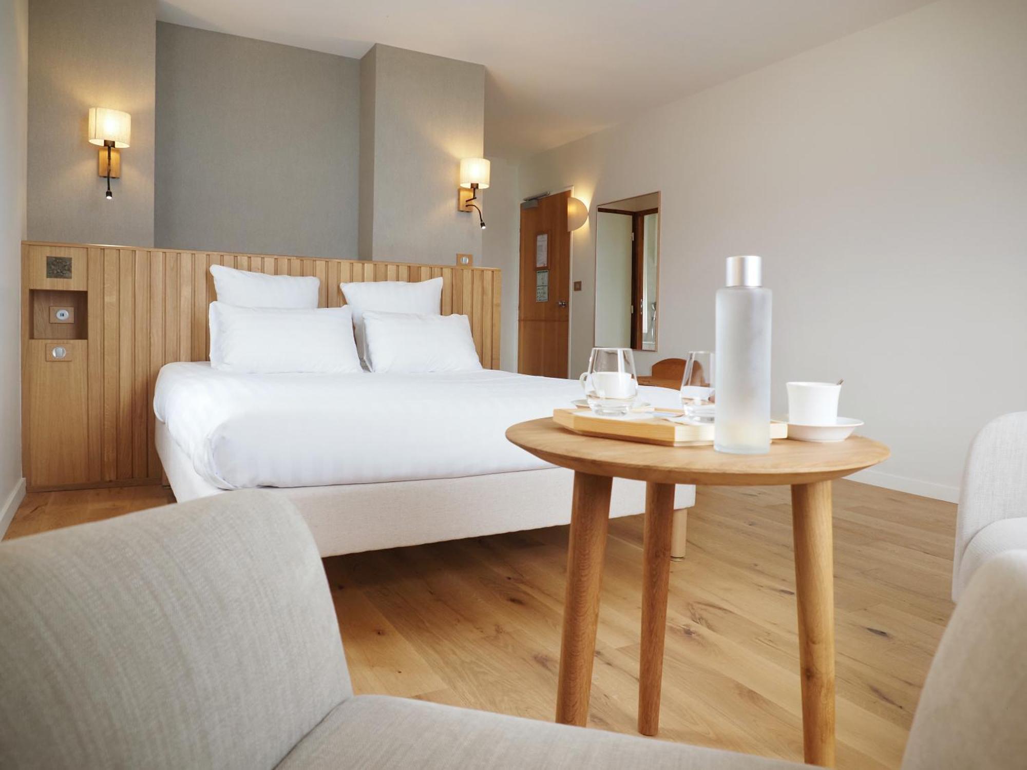 Logis Hotel De Carantec Eksteriør bilde