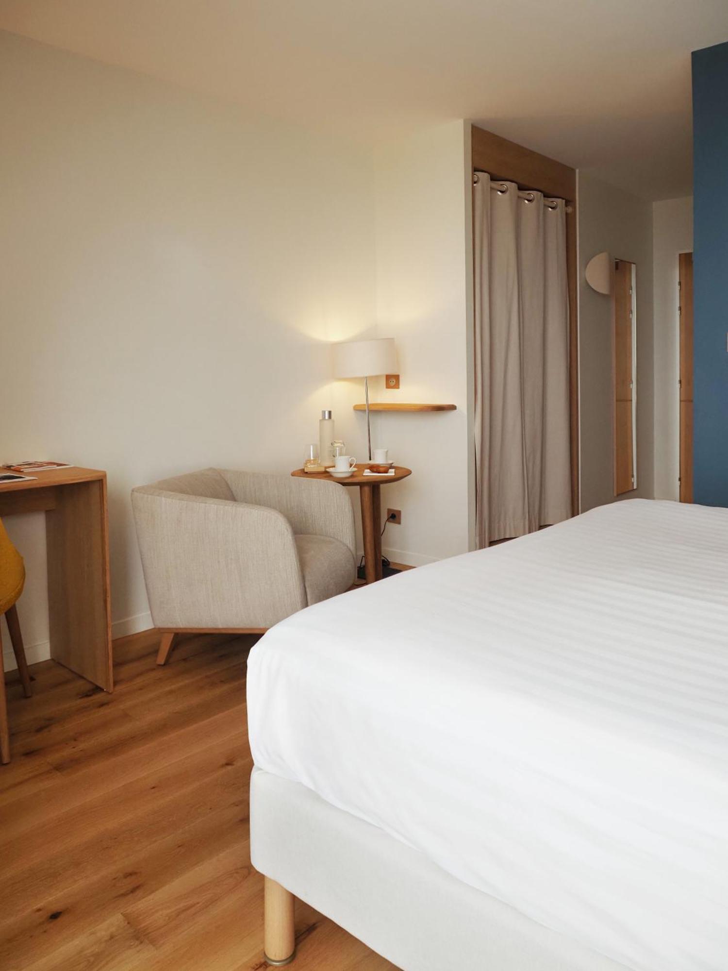 Logis Hotel De Carantec Eksteriør bilde